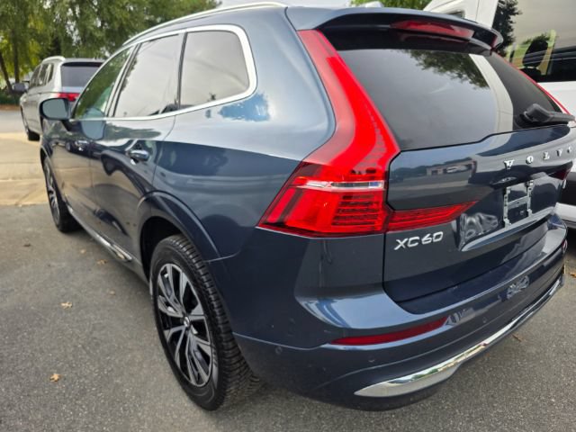 Used 2023 Volvo XC60 B5 Plus FWD image 3