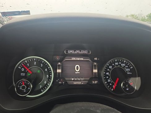 Used 2020 RAM 1500 Big Horn AWD/4WD image 13