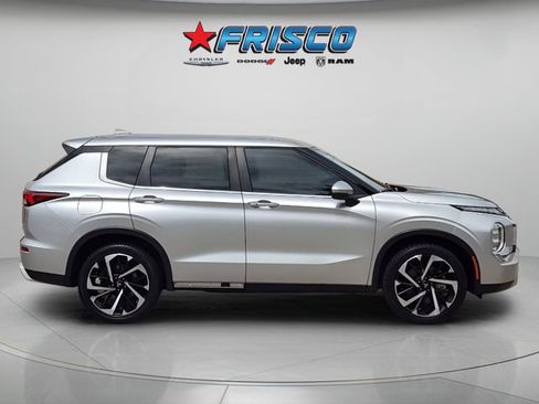Used 2023 Mitsubishi Outlander SE FWD image 8