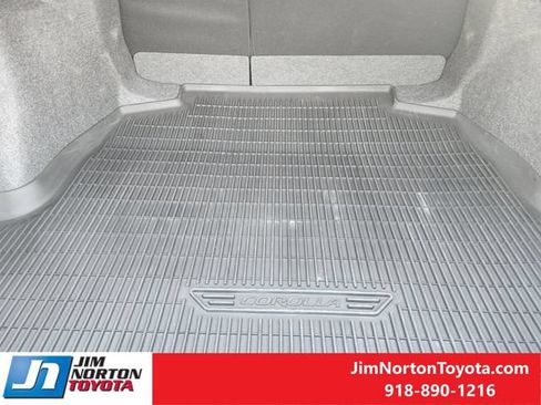 Used 2025 Toyota Corolla XSE FWD image 31