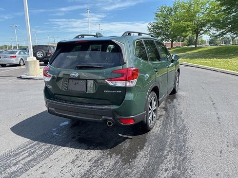 Used 2023 Subaru Forester Limited AWD/4WD image 10