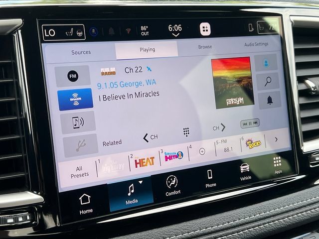 New 2027 Chrysler Pacifica Select FWD image 21