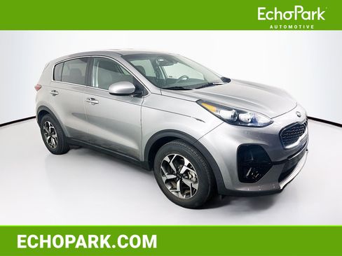 Used 2022 Kia Sportage LX image 1
