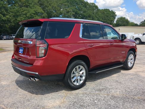Used 2023 Chevrolet Tahoe Premier AWD/4WD image 3