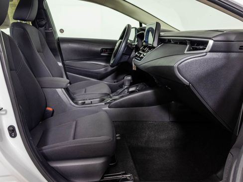 Used 2023 Toyota Corolla LE FWD image 43