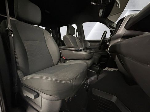 Used 2024 RAM 2500 Tradesman w/ Chrome Appearance Group image 14