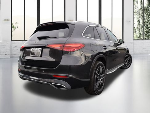 Used 2026 Mercedes-Benz GLC 300 image 5