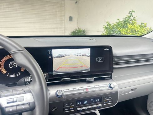 Used 2025 Hyundai Kona SEL image 17