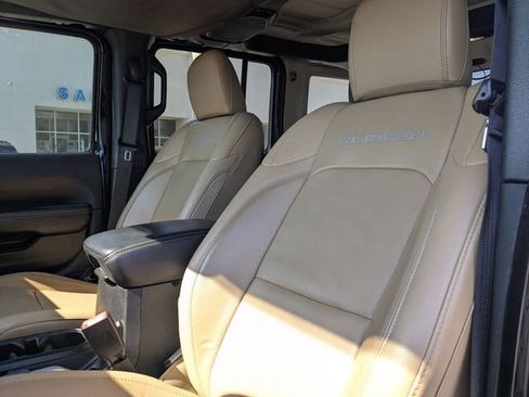 Used 2018 Jeep Wrangler Unlimited Rubicon image 14