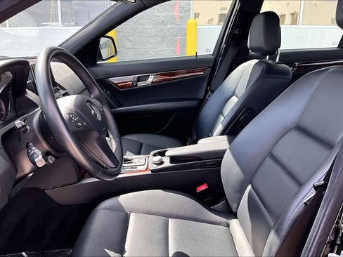 Used 2009 Mercedes-Benz C 350 Sport image 7