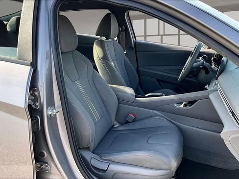 Used 2024 Hyundai Elantra SEL image 26