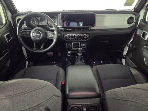 Used 2024 Jeep Wrangler Unlimited Sport AWD/4WD image 25