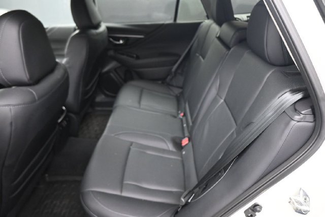 Used 2025 Subaru Outback Touring XT AWD/4WD image 19
