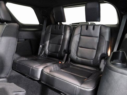 Used 2019 Ford Explorer Platinum image 80