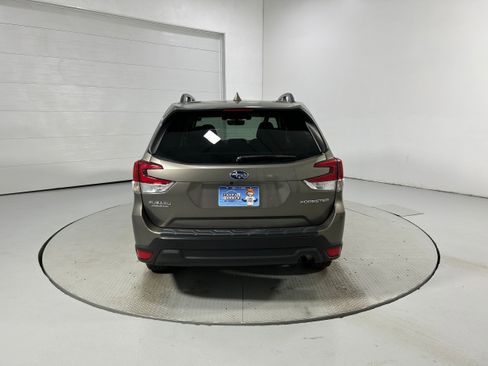 Used 2020 Subaru Forester Premium w/ Popular Package #1 AWD/4WD image 32