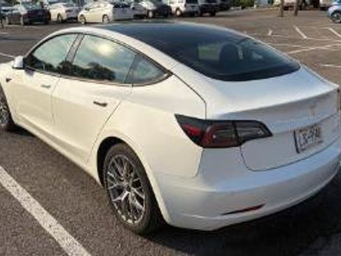 Used 2022 Tesla Model 3 Long Range AWD/4WD image 5
