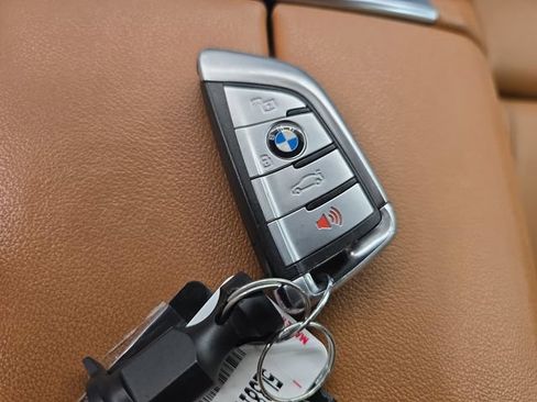 Used 2019 BMW X5 xDrive40i w/ Convenience Package AWD/4WD image 32