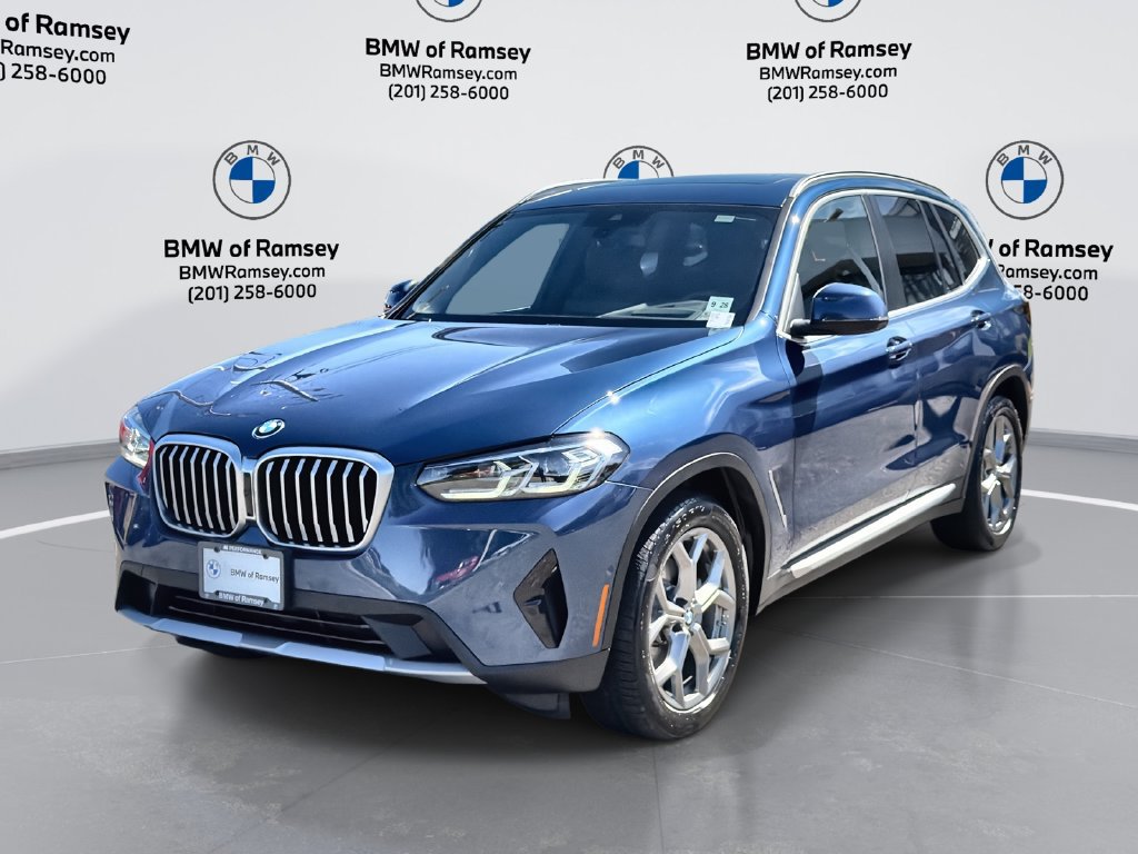Used 2024 BMW X3 xDrive30i w/ Premium Package AWD/4WD image 1
