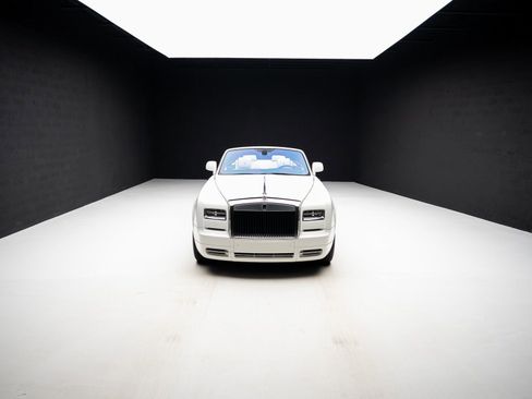 Used 2013 Rolls-Royce Phantom Drophead Coupe RWD image 82