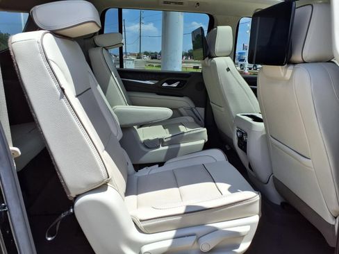 Used 2021 GMC Yukon XL Denali w/ LPO, Illumination Package AWD/4WD image 20