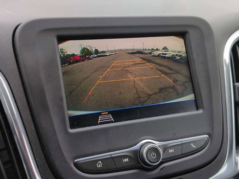 Used 2020 Chevrolet Equinox LS AWD/4WD image 29