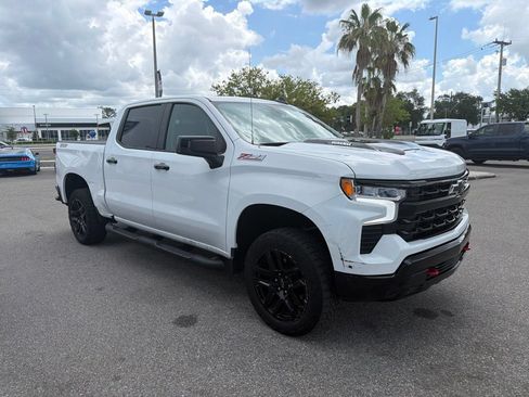 Used 2024 Chevrolet Silverado 1500 LT Trail Boss w/ Convenience Package II AWD/4WD image 2