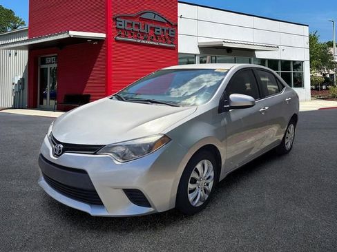 Used 2014 Toyota Corolla LE FWD image 1