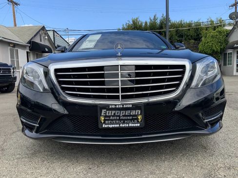 Used 2017 Mercedes-Benz S 550 Sedan image 2