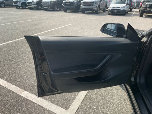 Used 2021 Tesla Model 3 Standard Range Plus RWD image 10