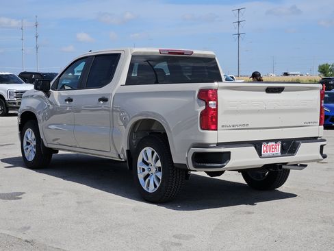 New 2026 Chevrolet Silverado 1500 Custom RWD image 4