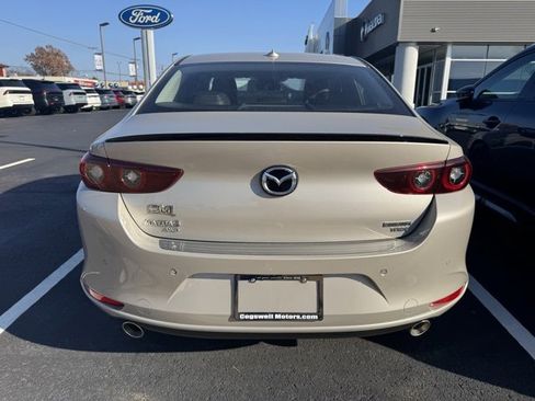 New 2026 MAZDA MAZDA3 2.5 Turbo Sedan w/Premium Plus image 30