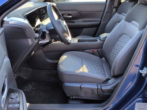 New 2026 Nissan Kicks SV image 14