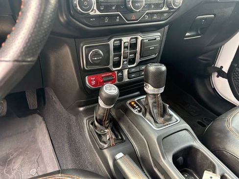 Certified 2022 Jeep Gladiator Mojave w/ LED Lighting Group image 21