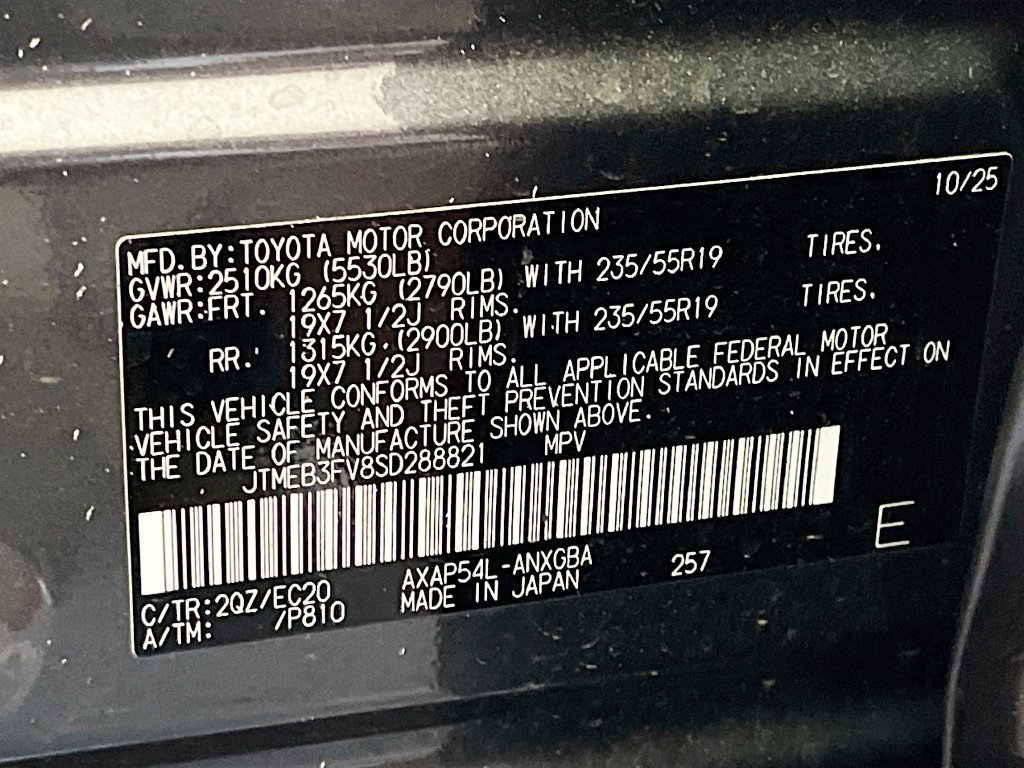 Used 2025 Toyota RAV4 XSE w/ Weather Package AWD/4WD image 34