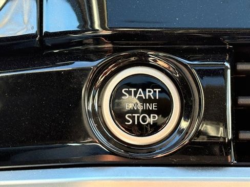 Certified 2024 Nissan Pathfinder SL w/ SL Premium Package image 15