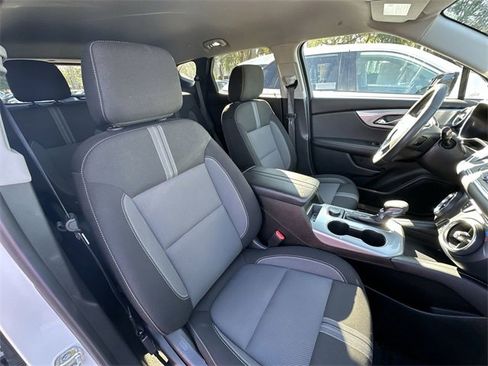 Used 2025 Chevrolet Blazer LT image 28