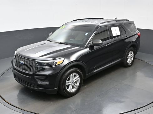 Used 2021 Ford Explorer XLT w/ Class III Trailer Tow Package AWD/4WD image 36