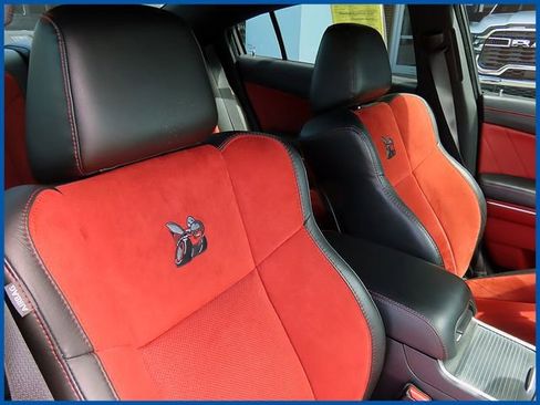 Used 2020 Dodge Charger Scat Pack RWD image 9