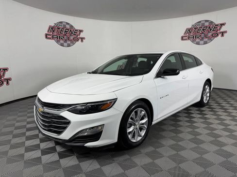 Used 2023 Chevrolet Malibu LT FWD image 3
