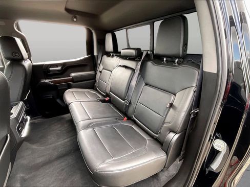 Used 2020 GMC Sierra 1500 SLT RWD image 19