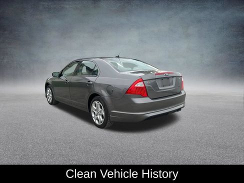 Used 2010 Ford Fusion SE FWD image 3