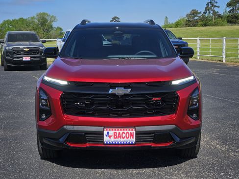 New 2026 Chevrolet Equinox RS w/ Convenience Package III FWD image 2