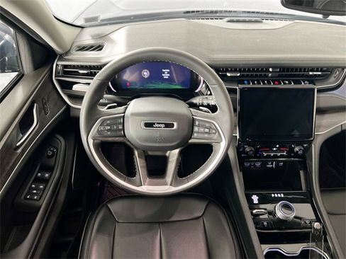 Used 2023 Jeep Grand Cherokee 4WD 4xe image 22