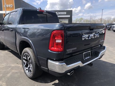 New 2026 RAM 1500 Laramie AWD/4WD image 12