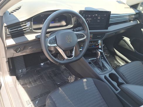Used 2025 Volkswagen Jetta S FWD image 15