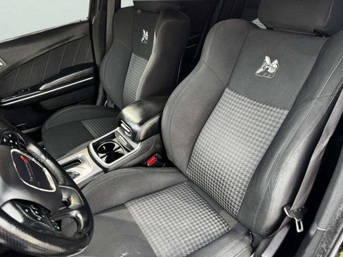 Used 2019 Dodge Charger Scat Pack w/ Navigation & Travel Group image 20