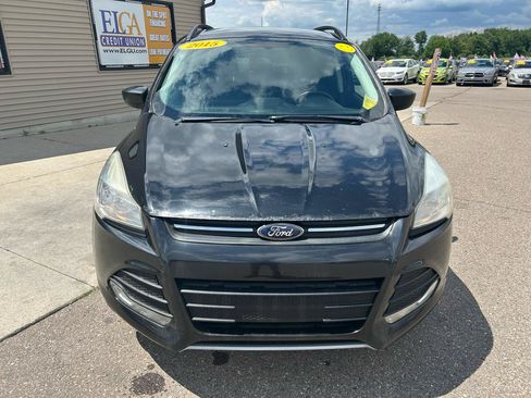 Used 2015 Ford Escape SE w/ Leather Comfort Package AWD/4WD image 2