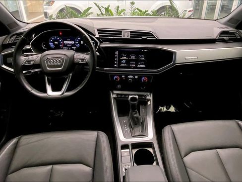 Used 2020 Audi Q3 2.0T Premium w/ Convenience Package image 16