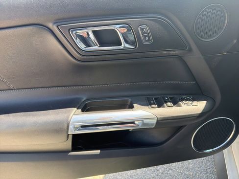 Used 2017 Ford Mustang Premium image 14