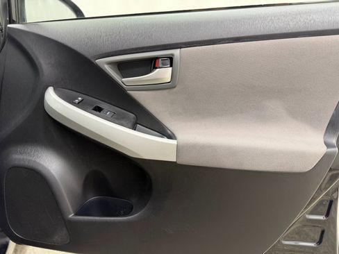 Used 2013 Toyota Prius Three w/ Solar Roof Pkg image 24